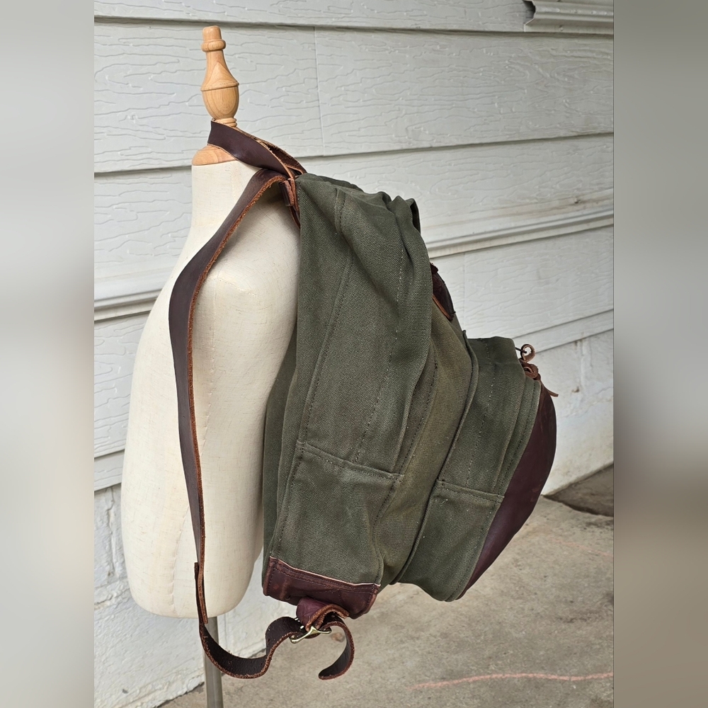 Original 2009 Duluth Trading Co Olive Green Canvas Backpack Leather & Brass EXC - Picture 2 of 16